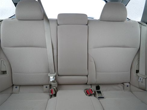 Used 2019 Subaru Outback 2.5i Premium w/ Popular Package #2 image 18