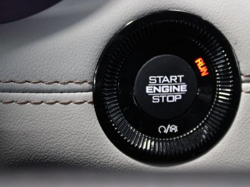 Used 2023 Jeep Compass Limited AWD/4WD image 18