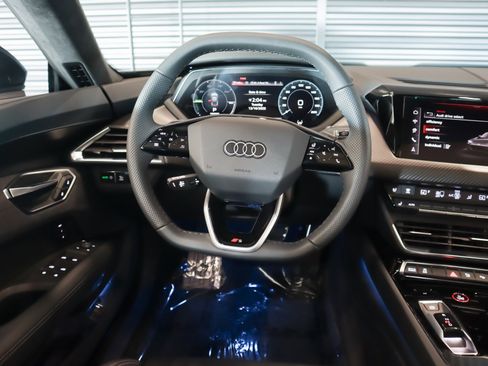 New 2026 Audi S e-tron GT Prestige image 17