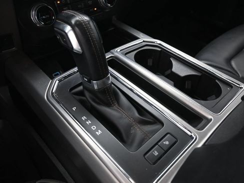 Used 2018 Ford F150 Platinum w/ Equipment Group 701A Luxury AWD/4WD image 31