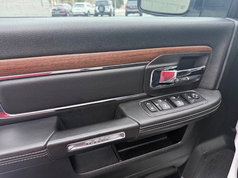 Used 2015 RAM 1500 Laramie w/ Convenience Group image 13