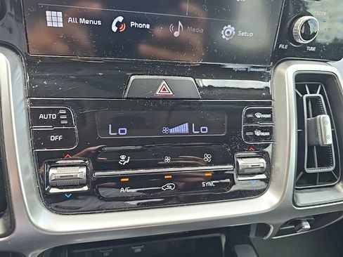 Used 2021 Kia Sorento EX FWD image 17