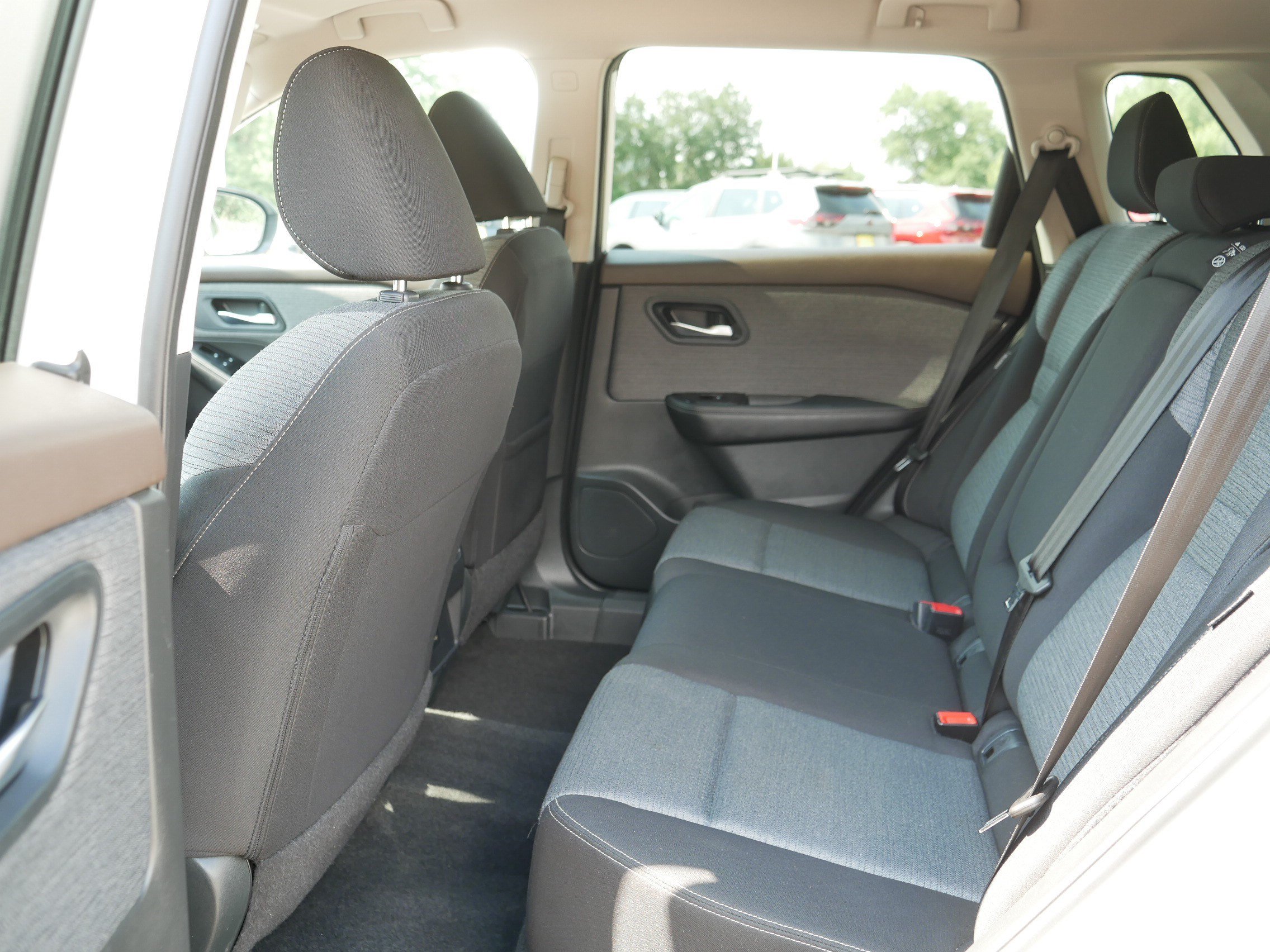 Certified 2023 Nissan Rogue SV AWD/4WD image 35