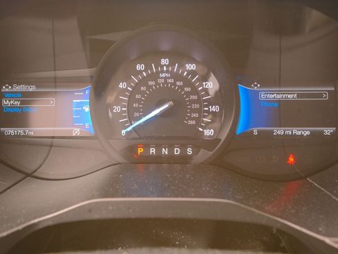 Used 2022 Ford Edge SEL image 34