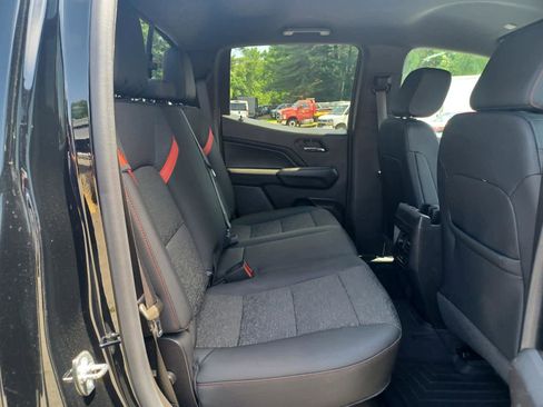 Used 2023 Chevrolet Colorado Z71 w/ Z71 Convenience Package 2 AWD/4WD image 19