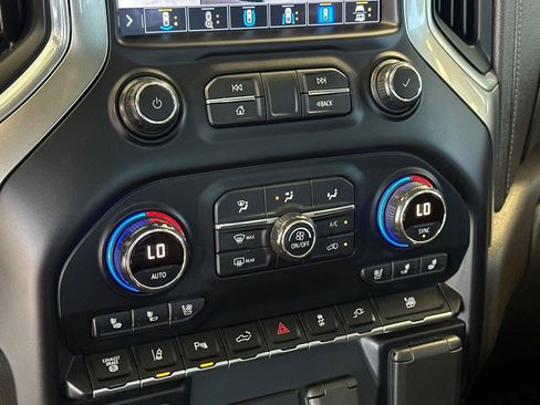 Used 2021 Chevrolet Silverado 3500 LTZ w/ LTZ Premium Package AWD/4WD image 28