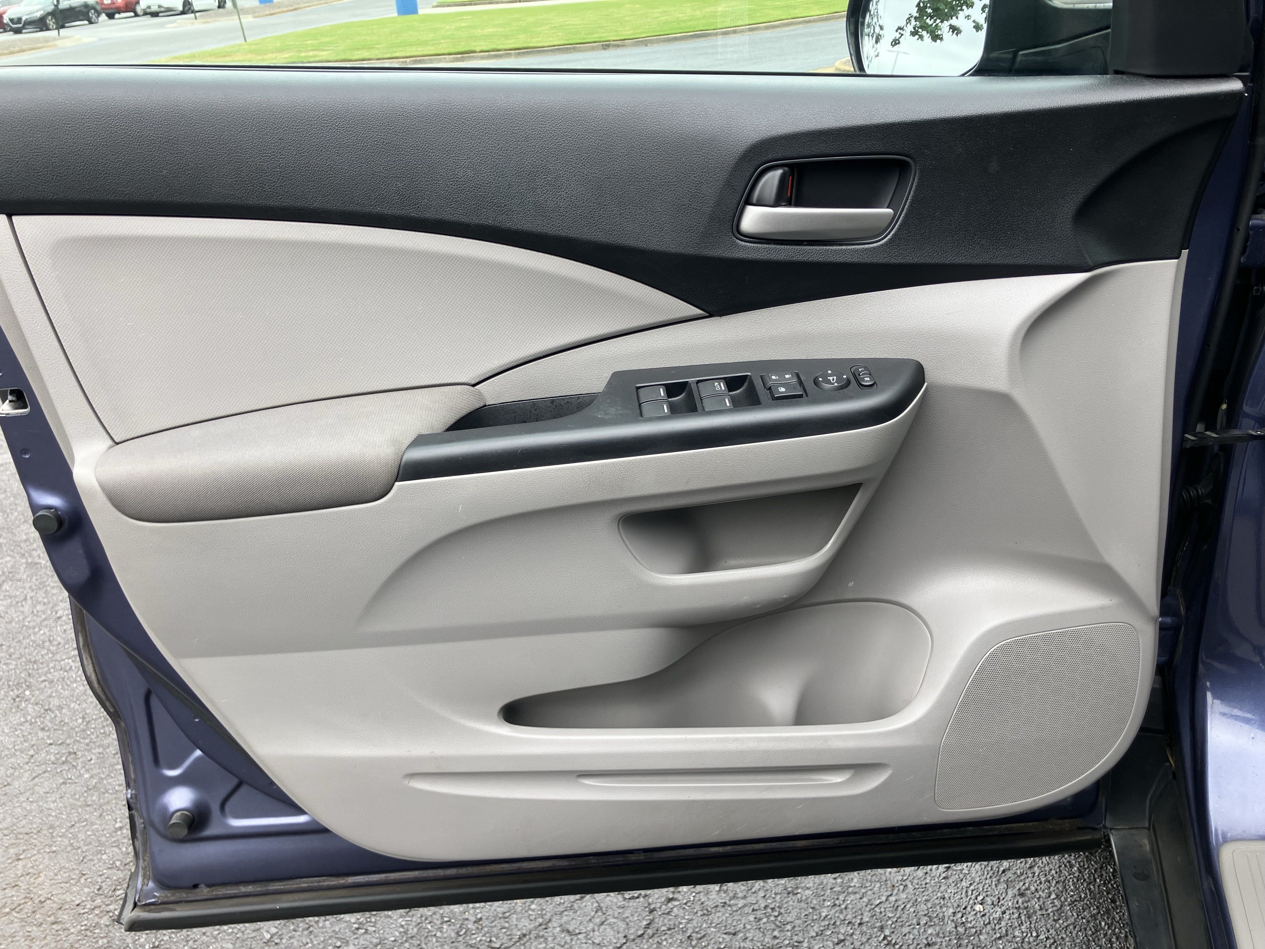 Used 2014 Honda CR-V LX image 14