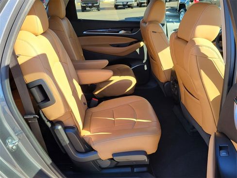 Used 2020 Buick Enclave Essence w/ Sound and Sites Package image 11