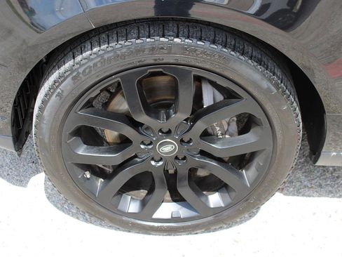 Used 2020 Land Rover Range Rover Long Wheelbase HSE image 9