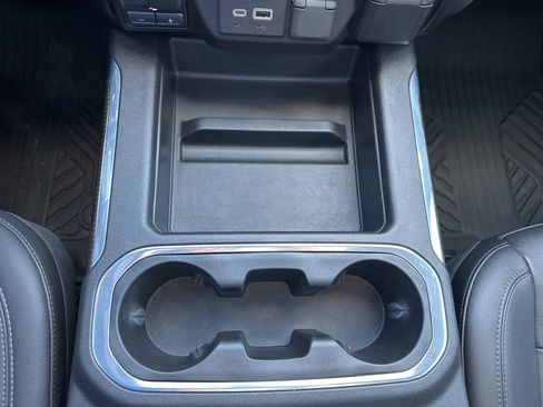 Used 2021 Chevrolet Silverado 1500 LT Trail Boss w/ Convenience Package II image 6