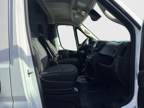 Used 2023 RAM ProMaster 3500 w/ Driver Convenience Group FWD image 17