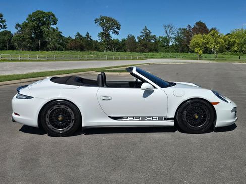 Used 2014 Porsche 911 Carrera 4 AWD/4WD image 7
