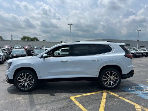 New 2026 GMC Acadia Denali Ultimate AWD/4WD image 10