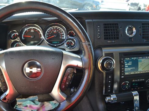 Used 2009 HUMMER H2 Luxury image 15