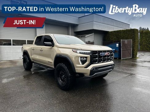 Used 2023 GMC Canyon AT4 w/ Canyon Safety Plus Package image 4