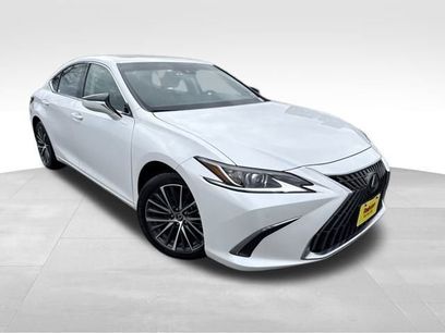 Used 2024 Lexus ES 300h w/ Premium Package