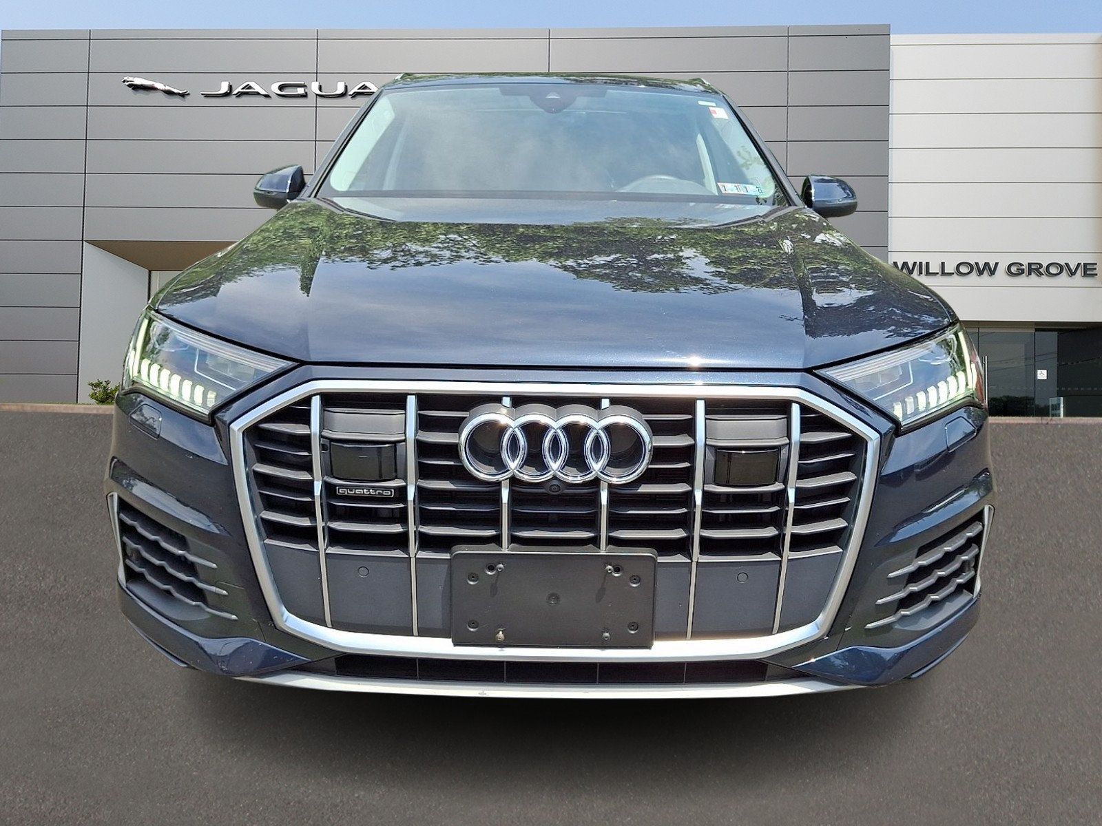 Used 2023 Audi Q7 3.0T Premium Plus AWD/4WD image 8