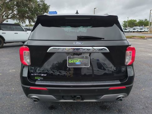 Used 2022 Ford Explorer Limited w/ Equipment Group 301A RWD image 5
