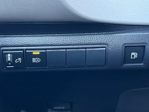 Certified 2023 Toyota Corolla LE FWD image 27