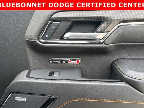 Used 2024 GMC Sierra 1500 AT4 image 28
