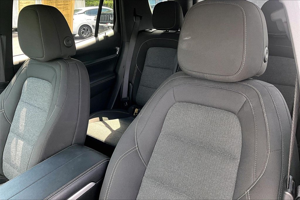Used 2026 GMC Terrain Elevation AWD/4WD image 21