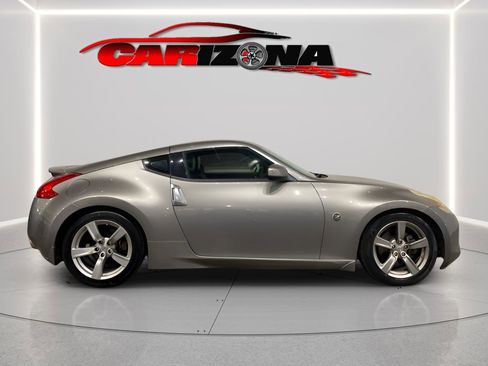 Used 2009 Nissan 370Z Touring w/ Aerodynamics Pkg image 8