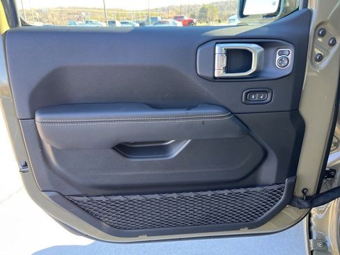 New 2026 Jeep Gladiator Sport image 5