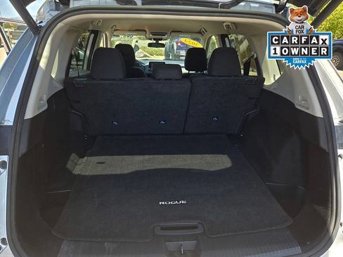 Used 2024 Nissan Rogue SV FWD image 19