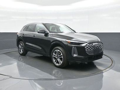 Used 2025 Audi Q5 Premium w/ Convenience Package