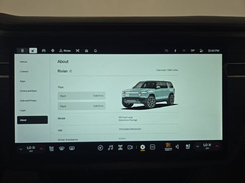 Used 2024 Rivian R1S Adventure AWD/4WD image 29