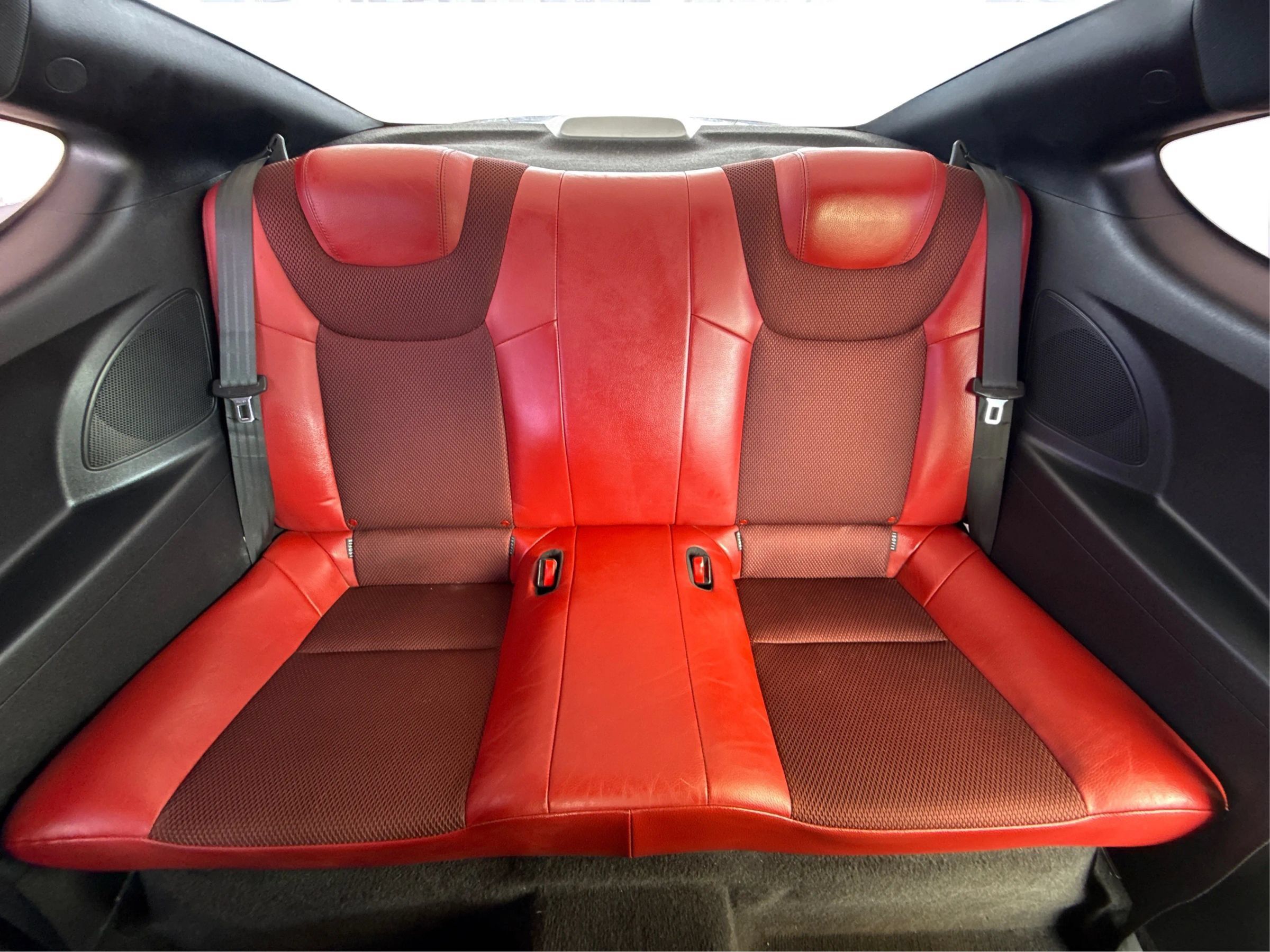 Used 2013 Hyundai Genesis 2.0T RWD image 15