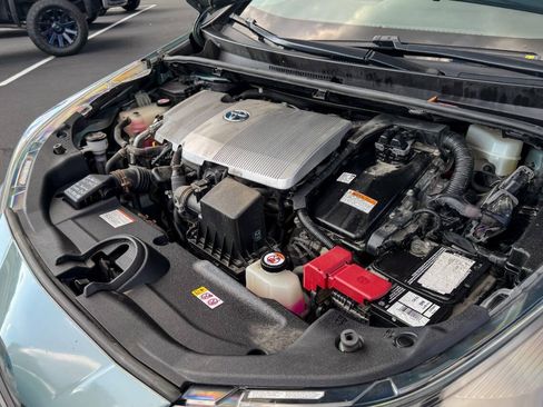 Used 2019 Toyota Prius LE FWD image 30