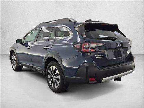 Used 2024 Subaru Outback Touring AWD/4WD image 8