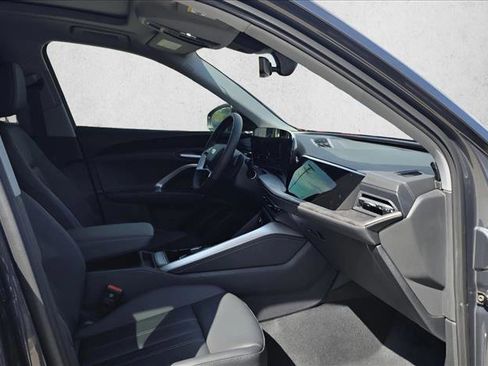 New 2025 Audi Q5 Premium image 11