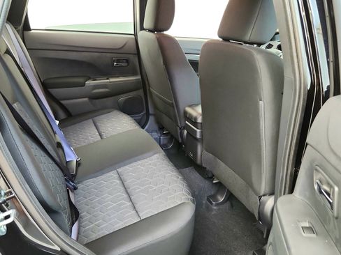 Used 2025 Mitsubishi Outlander Sport ES AWD/4WD image 27