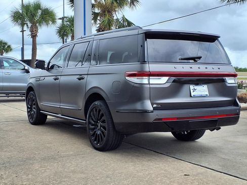 Used 2024 Lincoln Navigator L Black Label AWD/4WD image 7