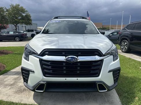 Used 2024 Subaru Ascent Touring AWD/4WD image 2