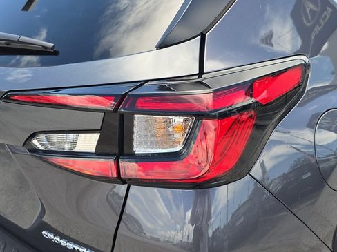 New 2025 Subaru Crosstrek 2.5i Limited w/ Popular Package #3A image 7