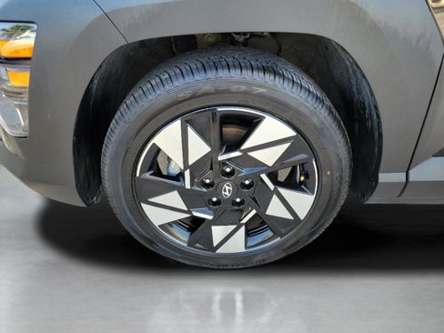 Used 2024 Hyundai Kona SEL FWD image 33