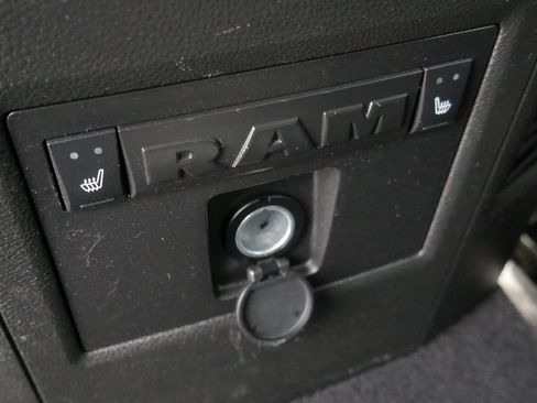 Used 2017 RAM 2500 Laramie w/ Sport Appearance Group image 31