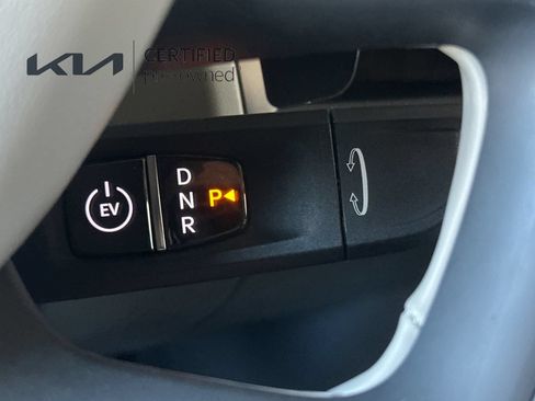 Certified 2024 Kia EV9 Wind AWD/4WD image 22