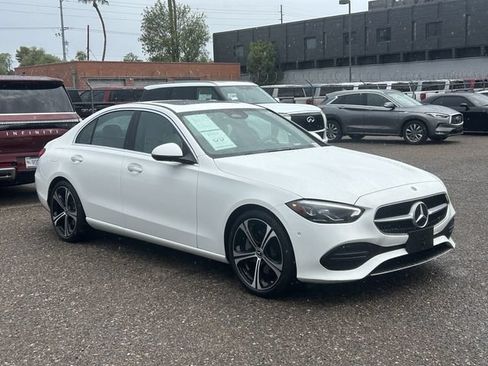 Used 2025 Mercedes-Benz C 300 Sedan image 5