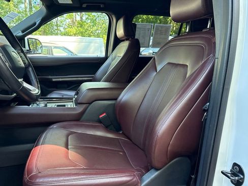 Used 2024 Ford Expedition Max Limited RWD image 15