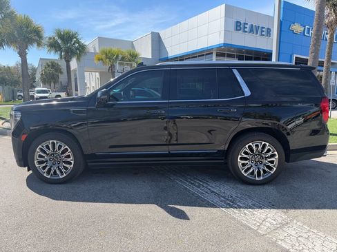 Used 2023 GMC Yukon Denali Ultimate image 7