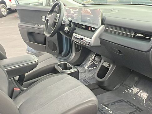 Used 2024 Hyundai Ioniq 5 SEL image 13