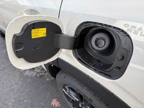 New 2026 Chevrolet Trax ACTIV image 24