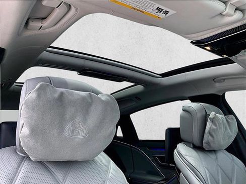 Certified 2022 Mercedes-Benz Maybach S 580 4MATIC image 17