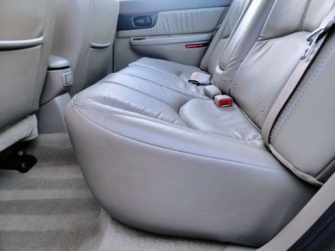 Used 2002 Buick Regal LS w/ LS Premium Pkg image 17