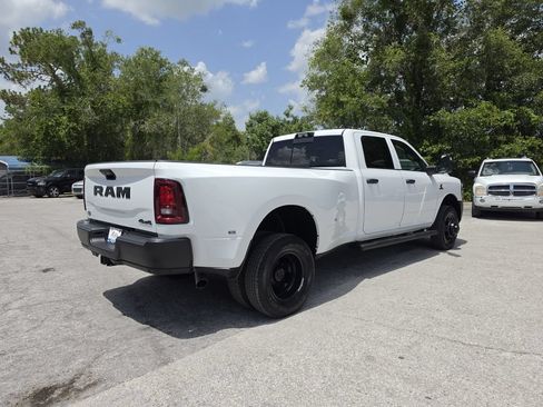 Certified 2025 RAM 3500 Tradesman AWD/4WD image 4