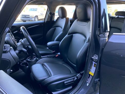 Used 2021 MINI Cooper S w/ Premium Package image 7